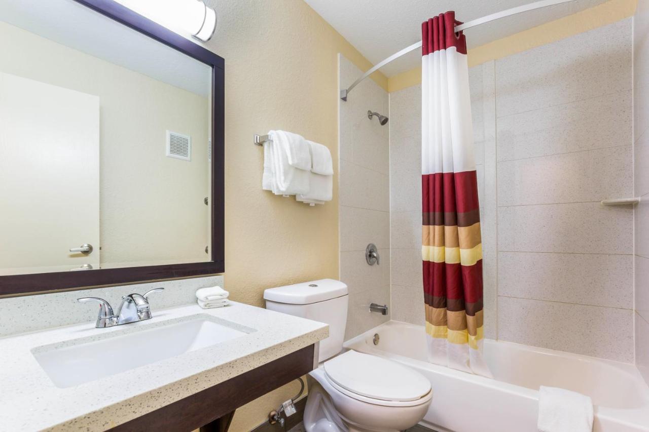 Red Roof Inn Dry Ridge Esterno foto